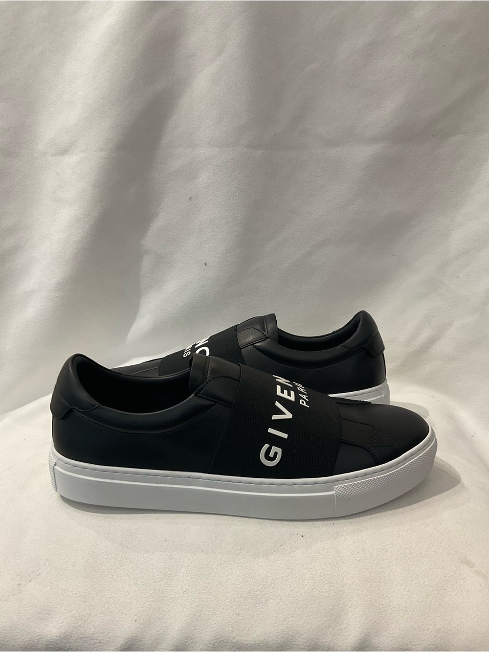 Givenchy Sneakers